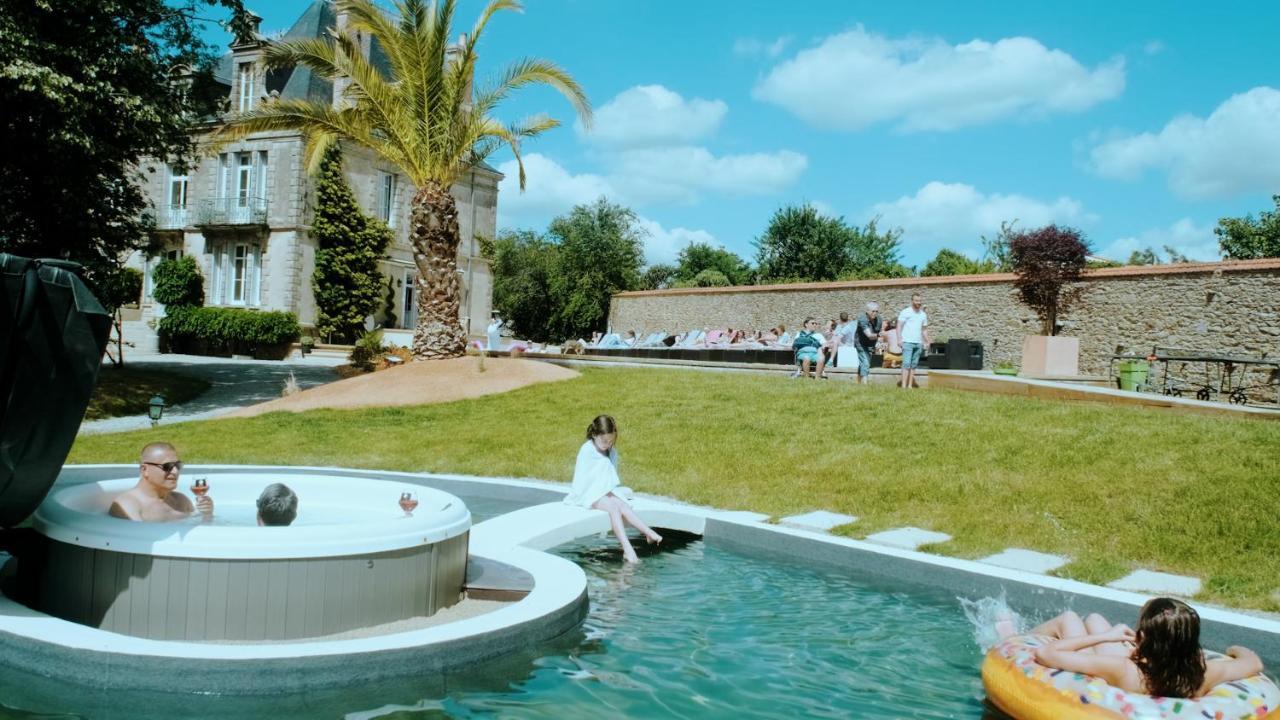 Le Chateau Des Tourelles En Vendee La Gaubretiere 외부 사진